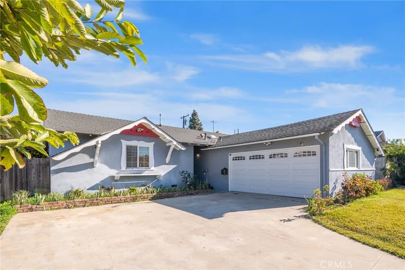 3096 Warren Lane, Costa Mesa, CA 92626