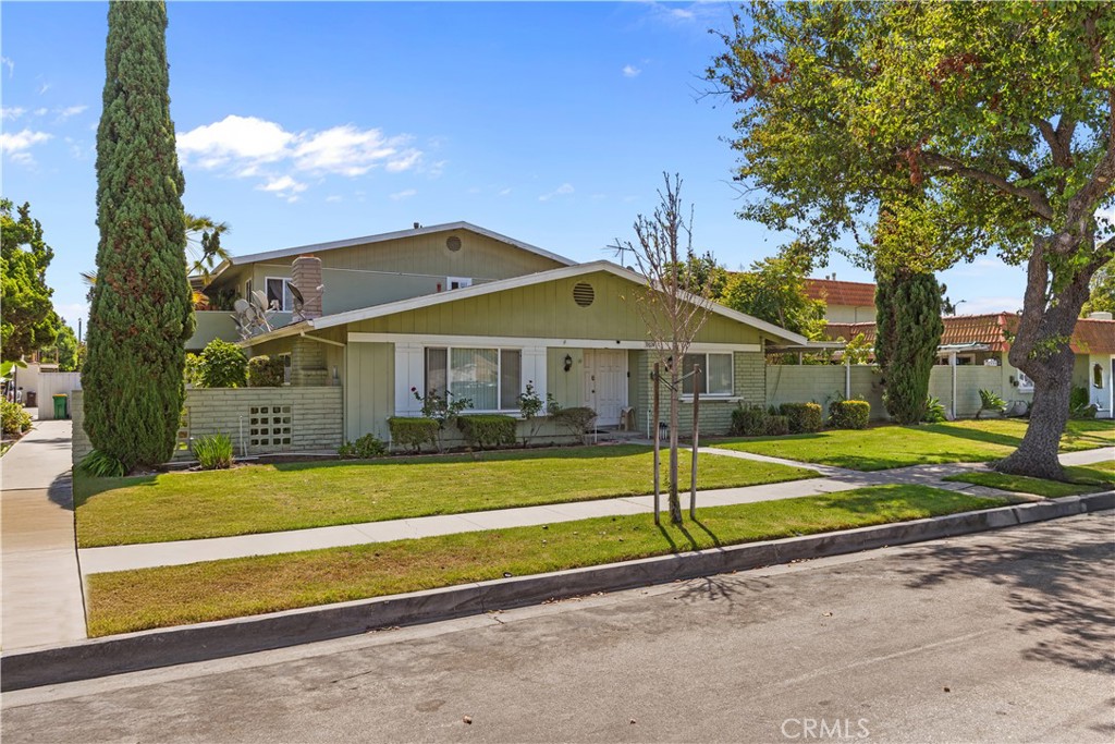 Welcome to 3102 Ginger Ave! - 3102 Ginger Avenue, Costa Mesa CA 92626 - photo 1