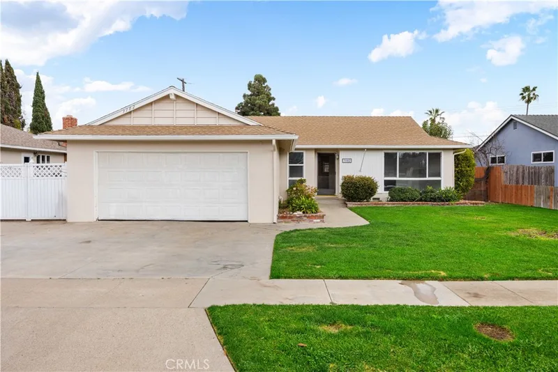 3102 Warren Lane, Costa Mesa, CA 92626