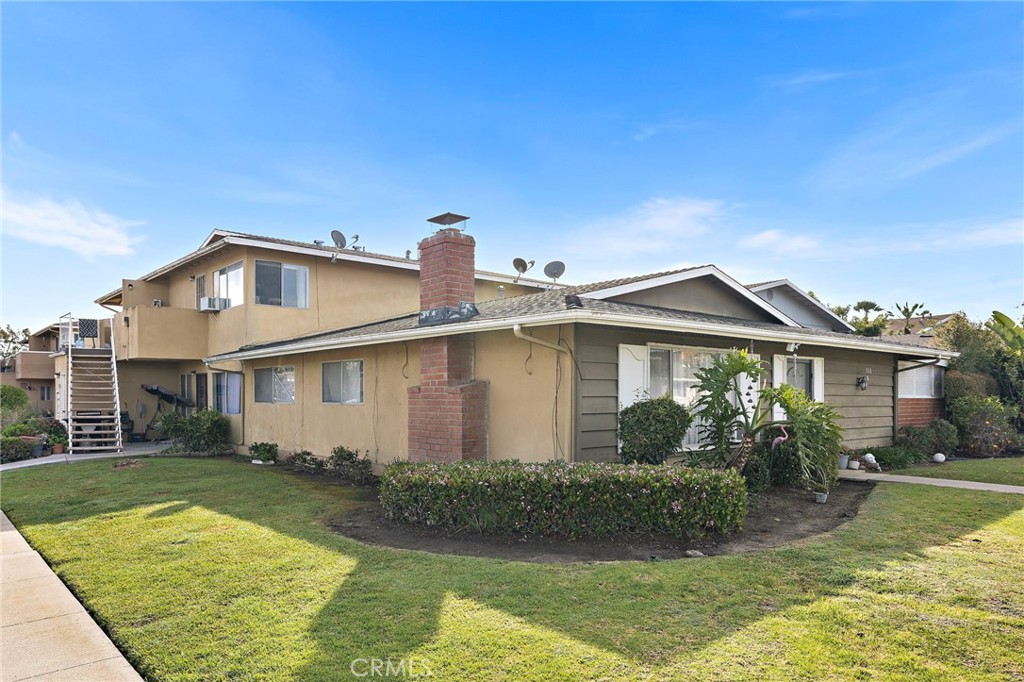 3110 Ginger Avenue C, Costa Mesa CA 92626 - photo 1