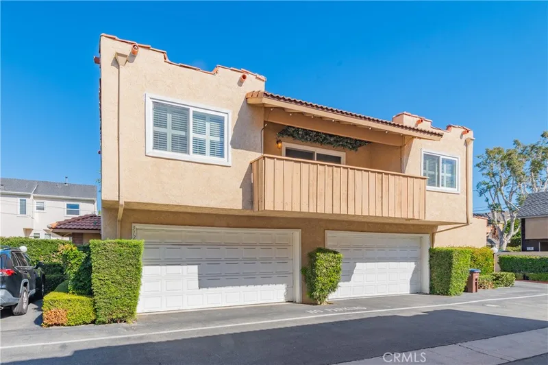 312 Alta Lane 12, Costa Mesa