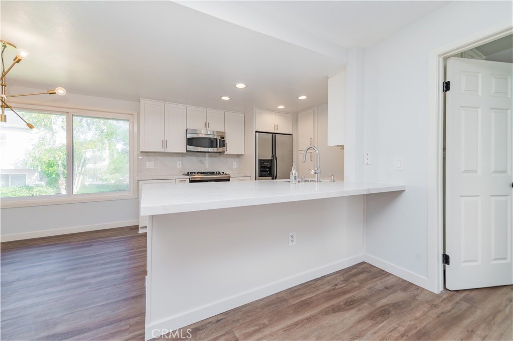 312 Alta Lane 12, Costa Mesa CA 92627 - photo 9