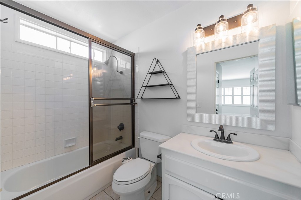 Bath 1 - 312 Alta Lane 12, Costa Mesa CA 92627 - photo 13