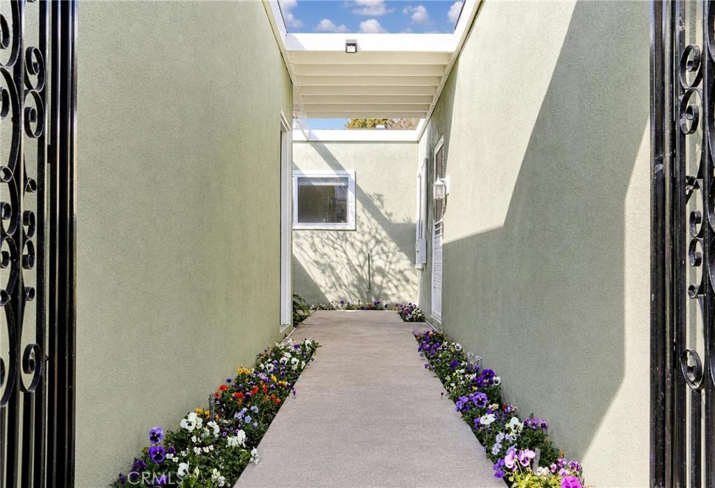 3131 Coral, Costa Mesa CA 92626 - photo 18
