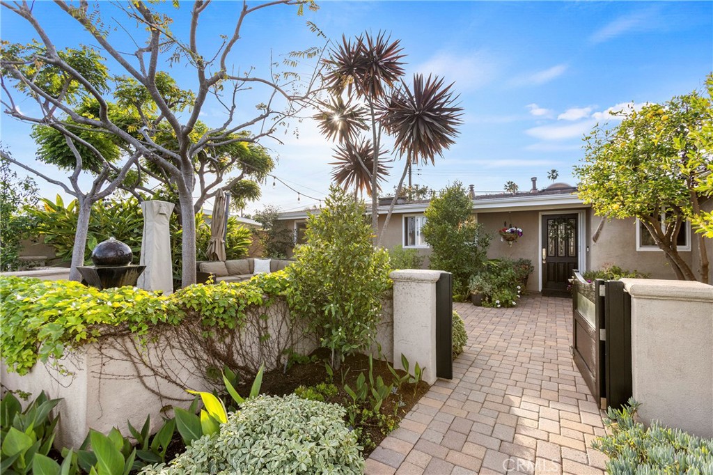 3165 Bermuda Drive, Costa Mesa CA 92626 - photo 1