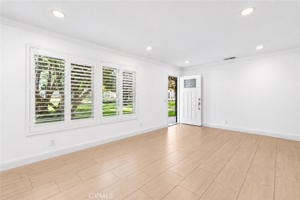 3165 College, Costa Mesa CA 92626 - photo 28