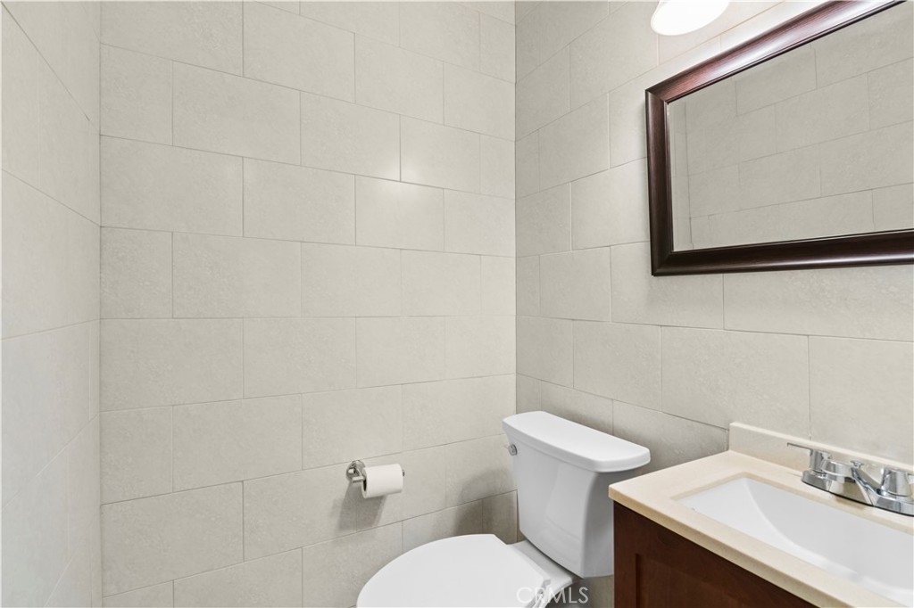 3165 College, Costa Mesa CA 92626 - photo 12