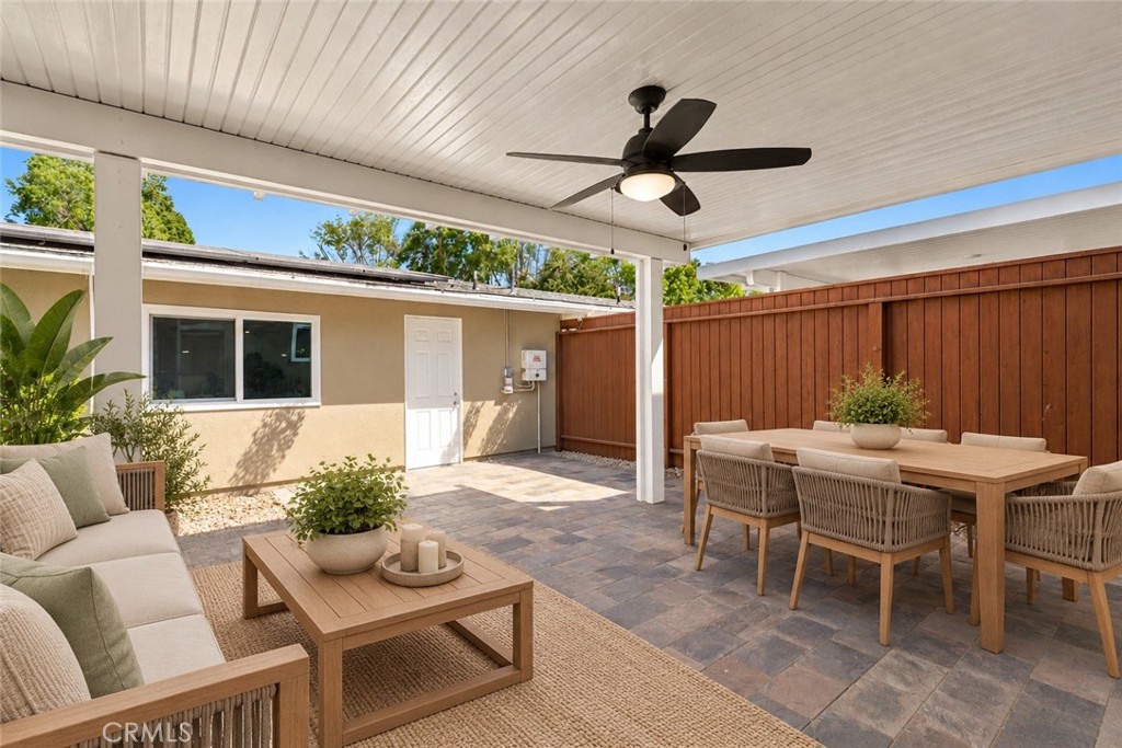 AI staging - 3165 College, Costa Mesa CA 92626 - photo 18