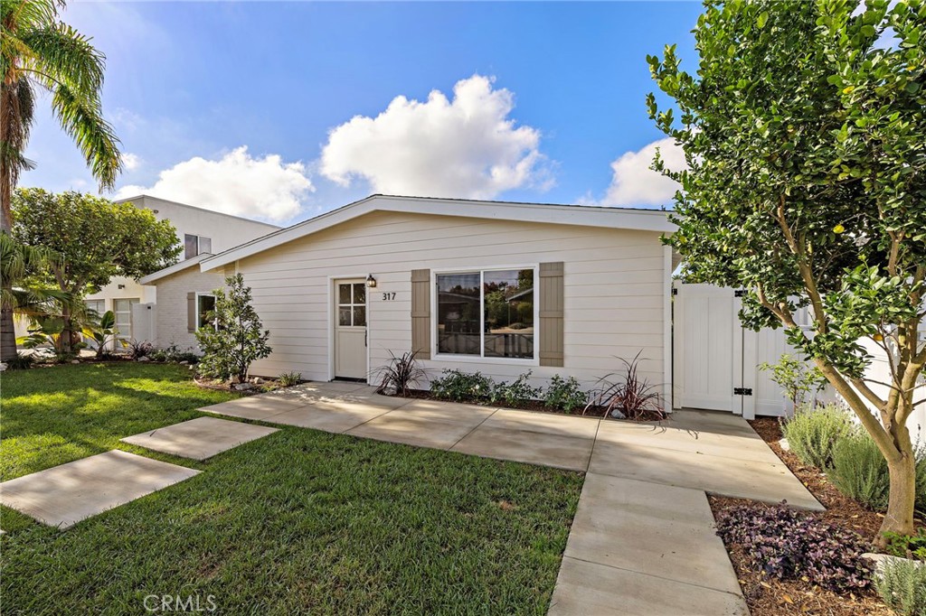 317 Walnut Street, Costa Mesa CA 92627 - photo 5