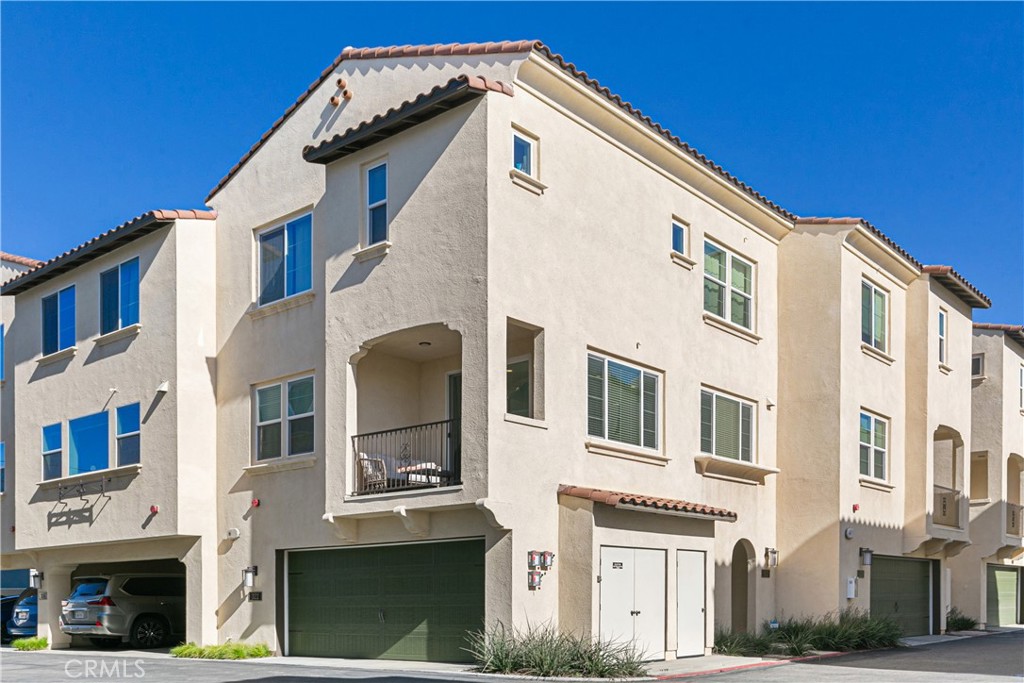 322 Ford Road, Costa Mesa CA 92627 - photo 1