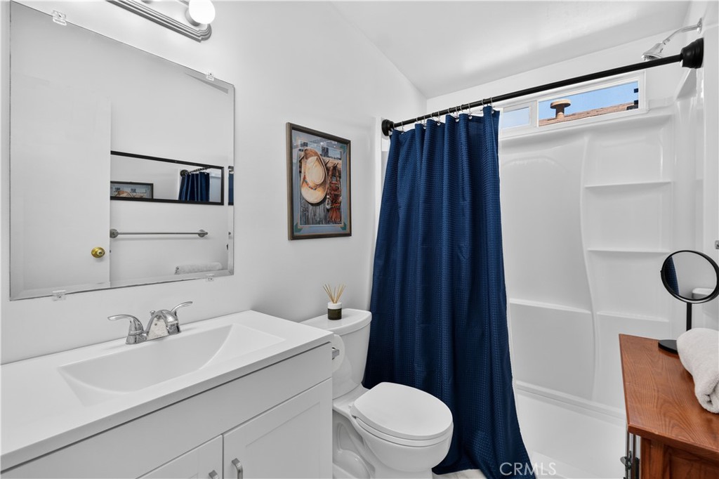 327 W Wilson 74, Costa Mesa CA 92627 - photo 11