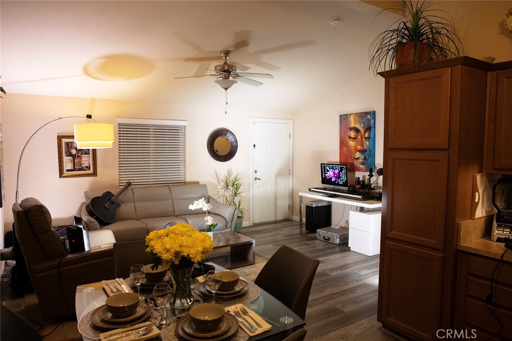 327 W Wilson Street 23, Costa Mesa CA 92627 - photo 7