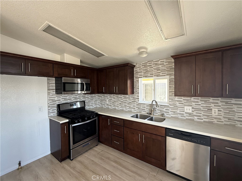 327 W Wilson Street 96, Costa Mesa CA 92627 - photo 4