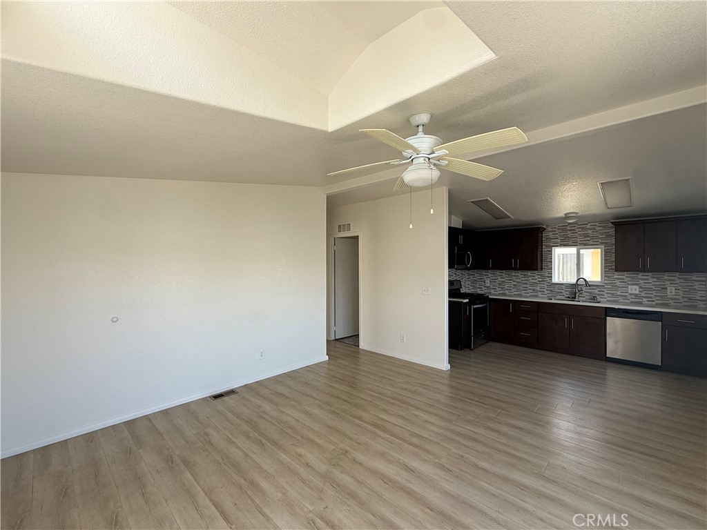 327 W Wilson Street 96, Costa Mesa CA 92627 - photo 6