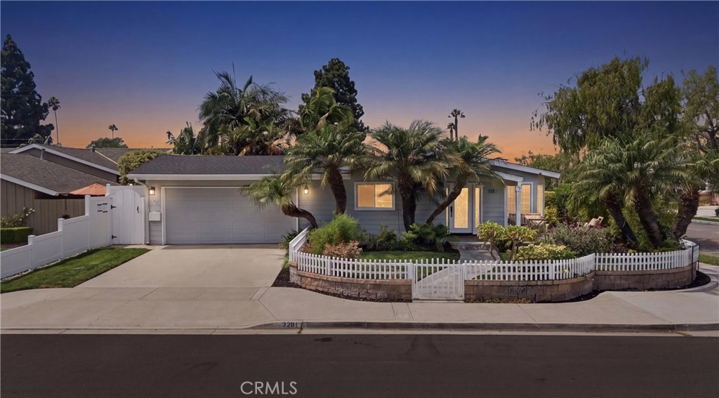3281 Michigan Avenue, Costa Mesa CA 92626 - photo 2