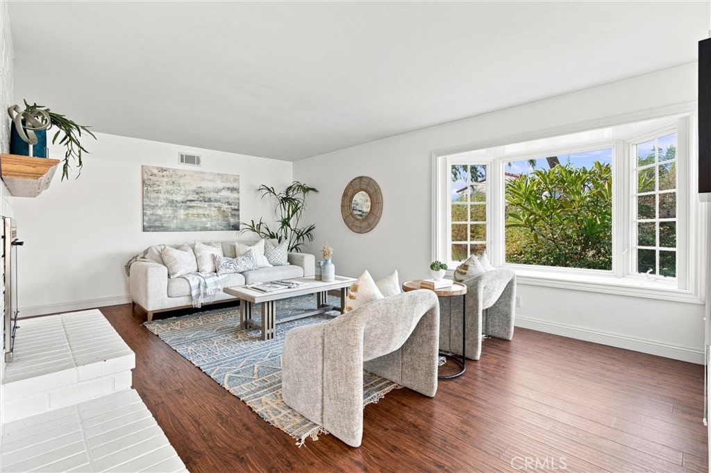 3281 Michigan Avenue, Costa Mesa CA 92626 - photo 9