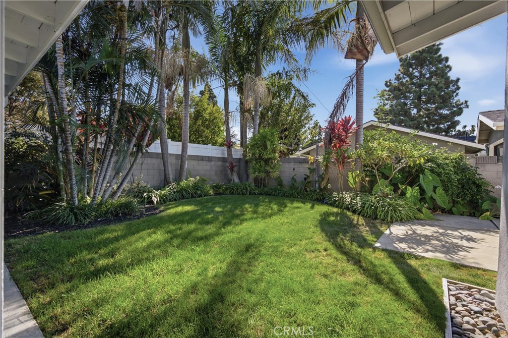 3281 Michigan Avenue, Costa Mesa CA 92626 - photo 29