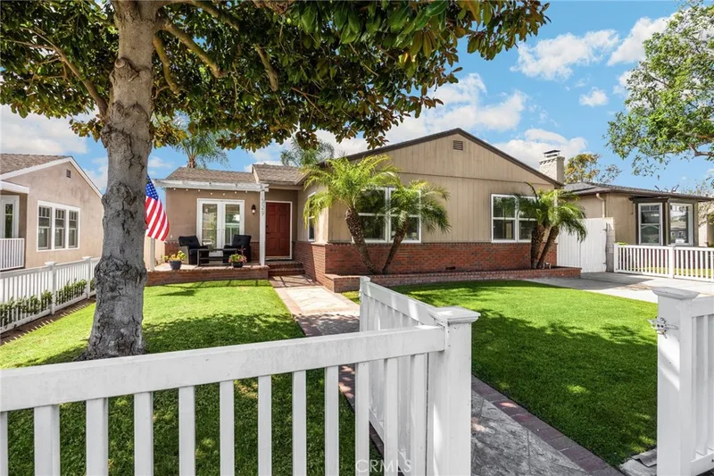 329 E 19th, Costa Mesa, CA 92627