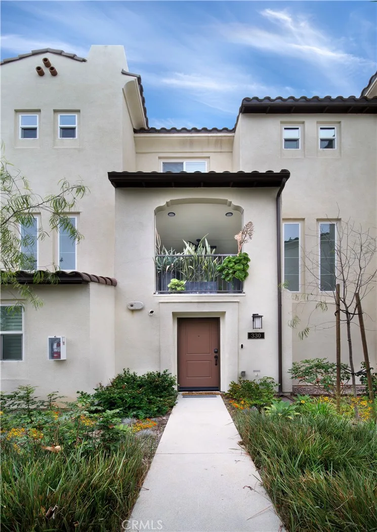 330 Ford Road, Costa Mesa, CA 92627