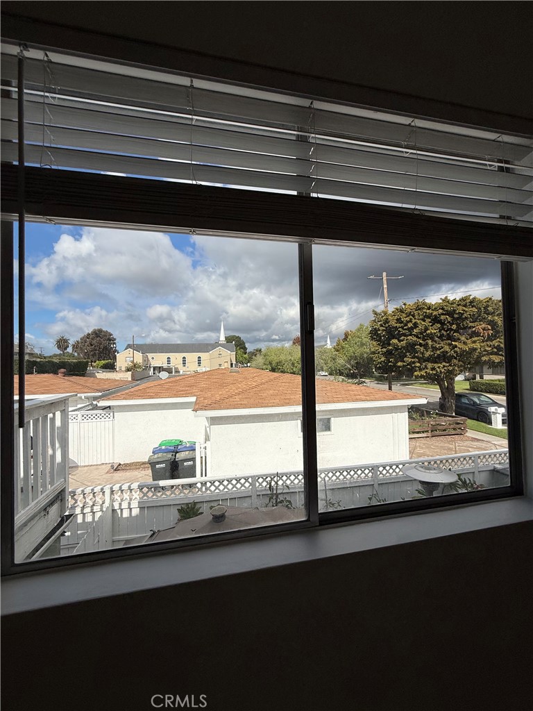 Dining Room window view - 333 Magnolia 331, Costa Mesa CA 92627 - photo 8