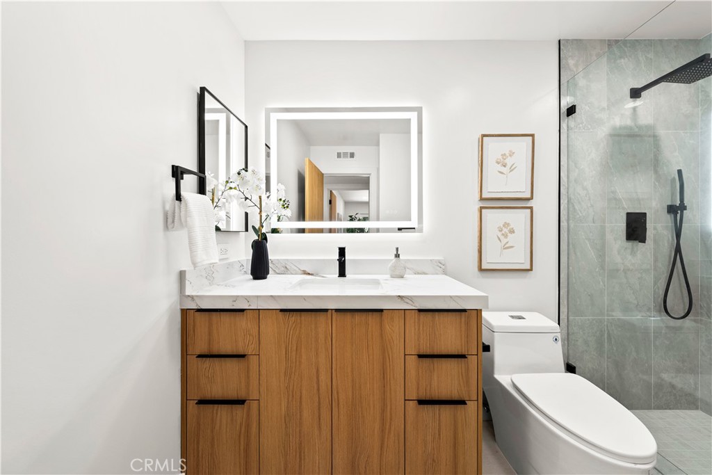 Downstairs Bath - 3368 California, Costa Mesa CA 92626 - photo 19