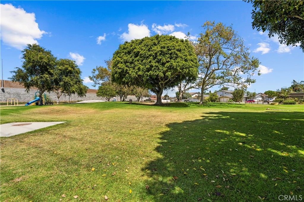 Park - 3368 California, Costa Mesa CA 92626 - photo 44