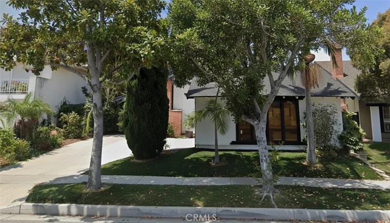 3421 Santa Clara, Costa Mesa, CA 92626