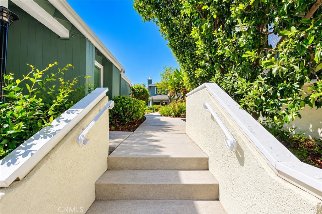 3421 Timber Lake 42, Costa Mesa CA 92626 - photo 2