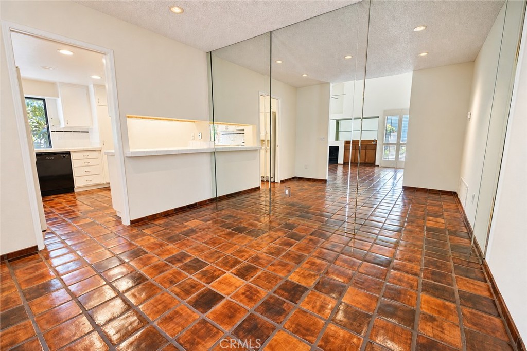 3421 Timber Lake 42, Costa Mesa CA 92626 - photo 7