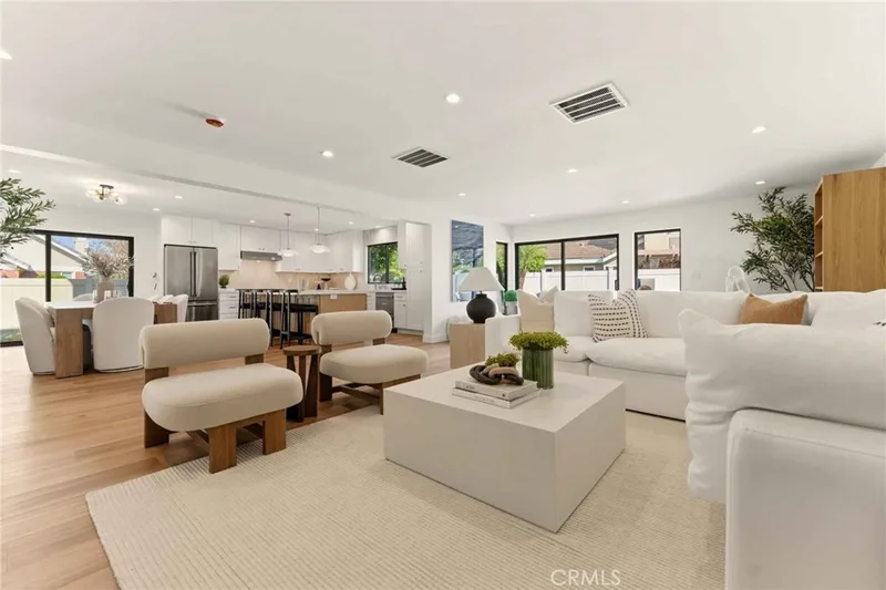 3424 Summerset Circle, Costa Mesa, CA 92626