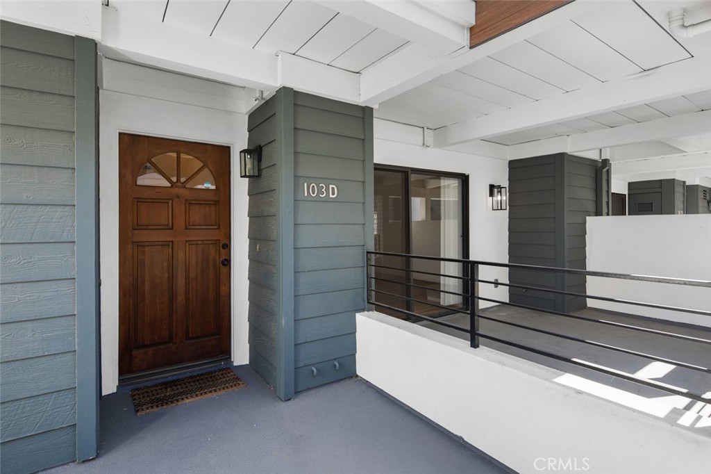345 Avocado 103D, Costa Mesa CA 92627 - photo 1