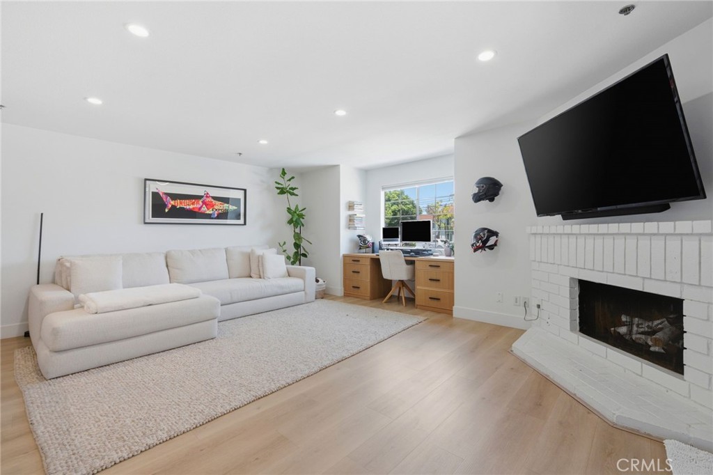 345 Avocado Street 101 A, Costa Mesa CA 92627 - photo 1