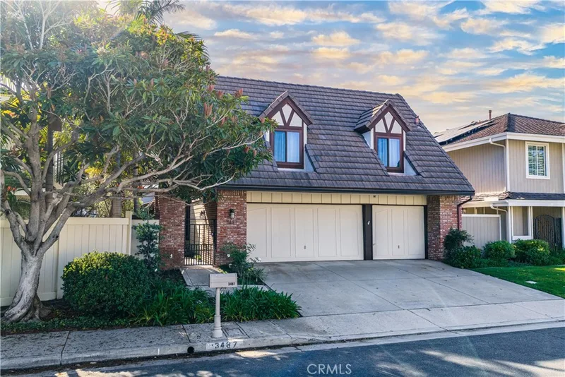 3487 Queens Court, Costa Mesa, CA 92626