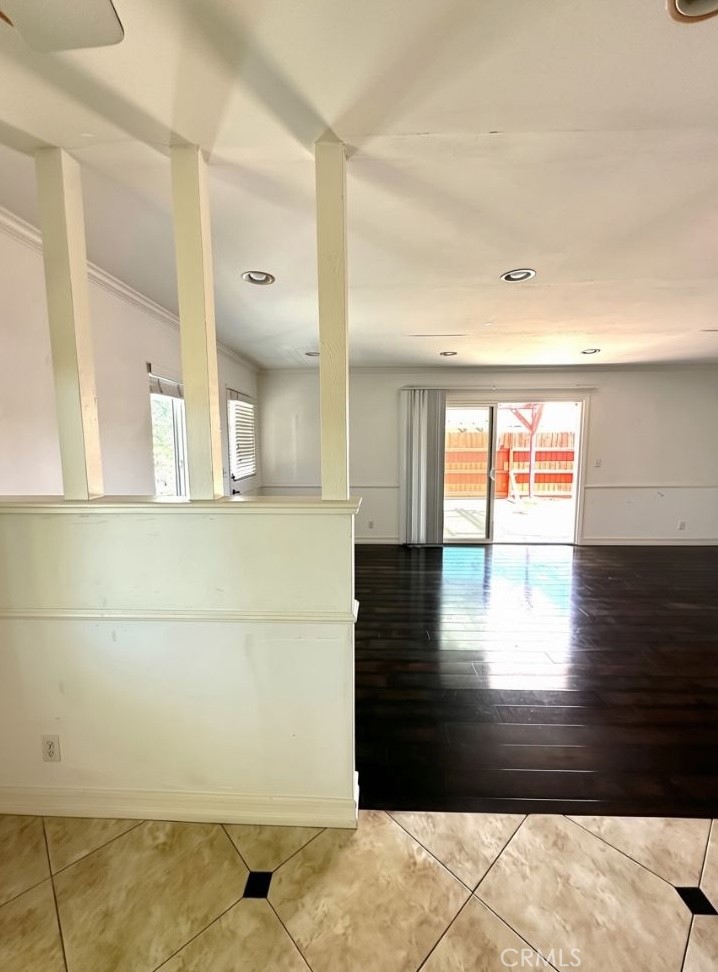 356 E 20TH Street C, Costa Mesa CA 92627 - photo 3