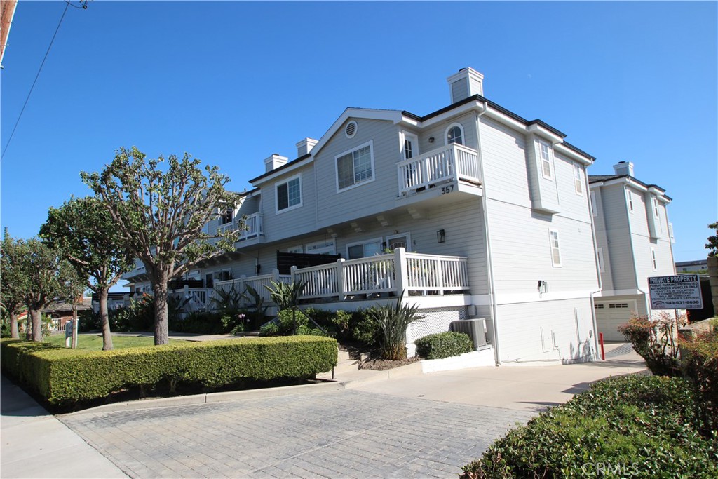 357 W Wilson D, Costa Mesa CA 92627 - photo 1