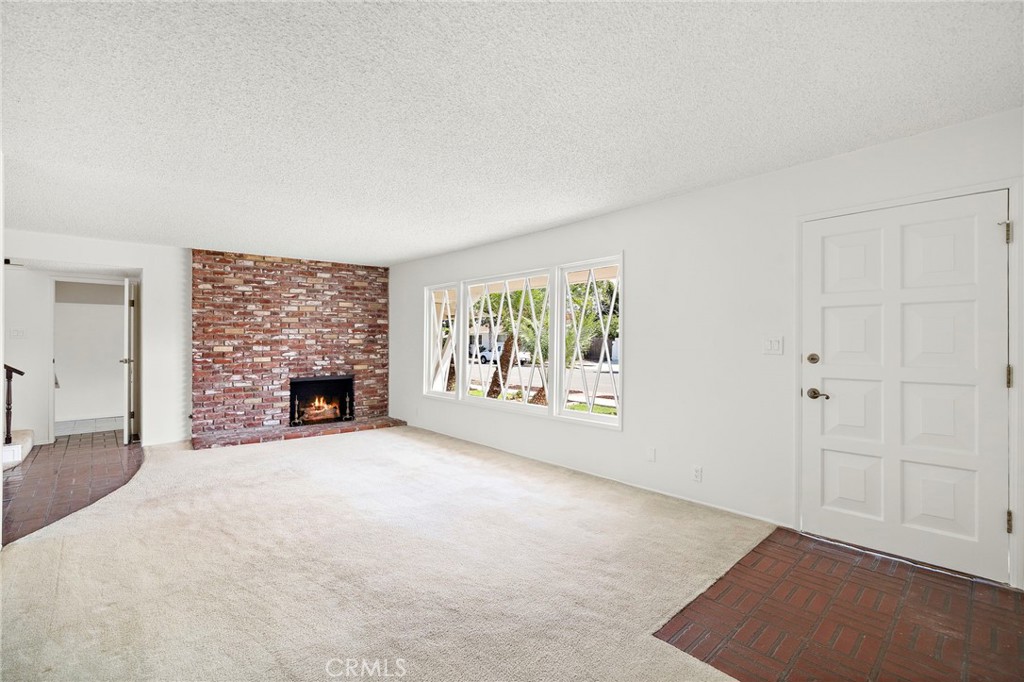 View from the hallway - 360 Bucknell Road, Costa Mesa CA 92626 - photo 6