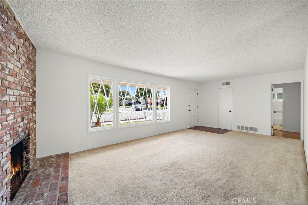 360 Bucknell Road, Costa Mesa CA 92626 - photo 10