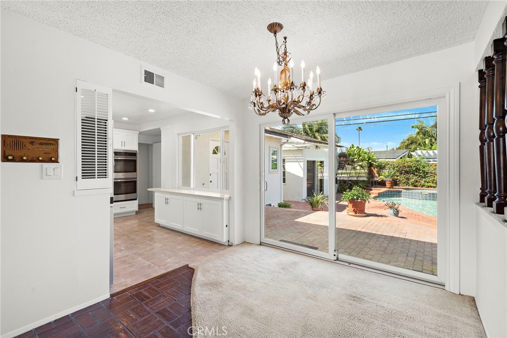 Dining Area - 360 Bucknell Road, Costa Mesa CA 92626 - photo 13