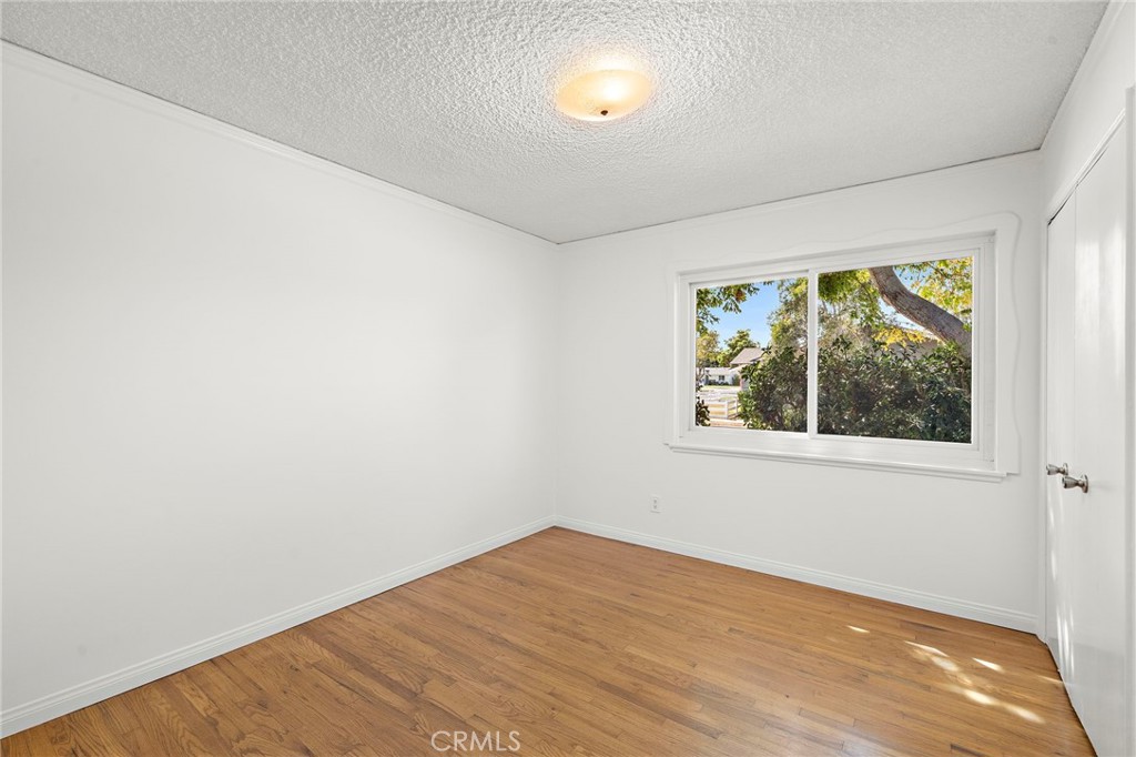 1st middle bedroom facing Fordham - 360 Bucknell Road, Costa Mesa CA 92626 - photo 21