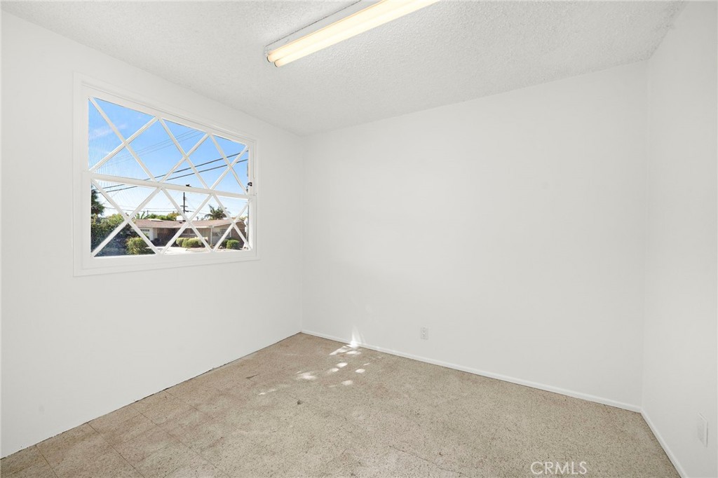 Hobby room attached to the garage - 360 Bucknell Road, Costa Mesa CA 92626 - photo 36