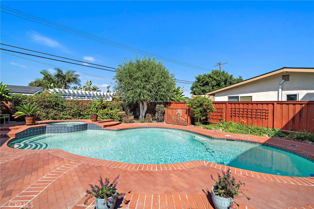 360 Bucknell Road, Costa Mesa CA 92626 - photo 38