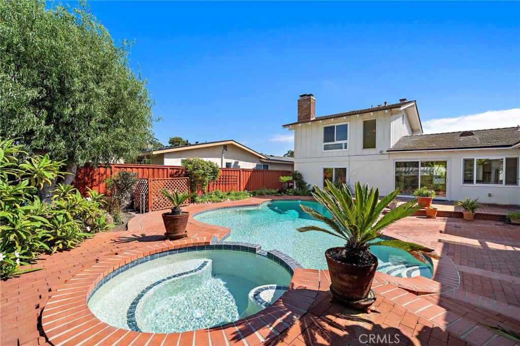 360 Bucknell Road, Costa Mesa CA 92626 - photo 42