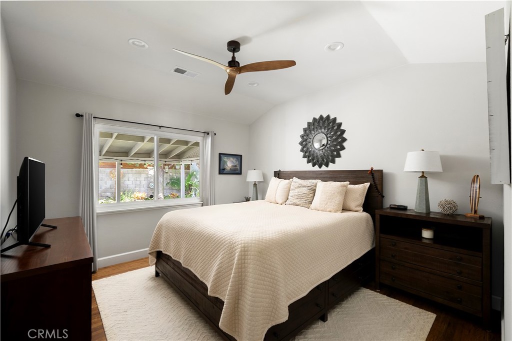 360 Villanova Road, Costa Mesa CA 92626 - photo 10