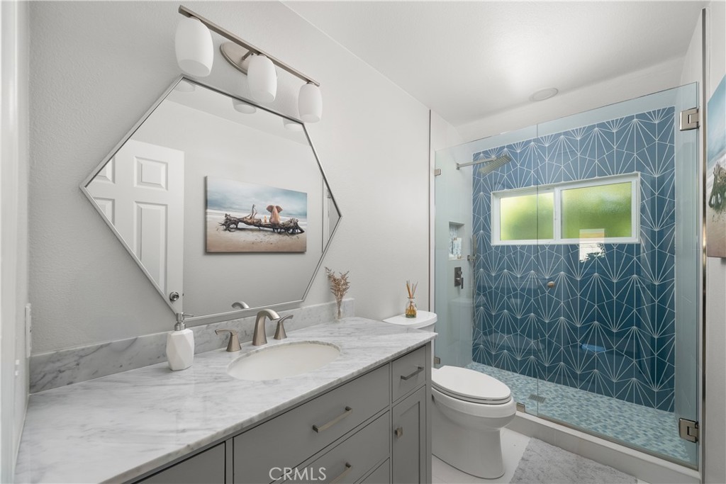 360 Villanova Road, Costa Mesa CA 92626 - photo 18