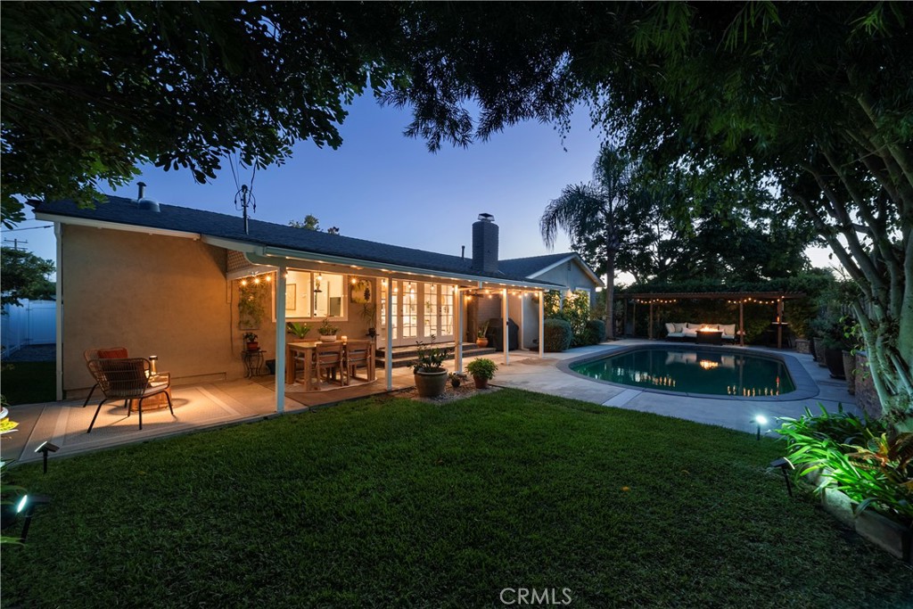 360 Villanova Road, Costa Mesa CA 92626 - photo 27