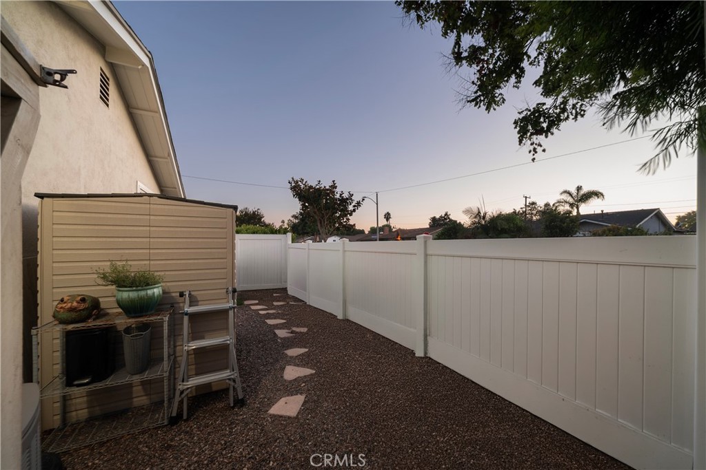 360 Villanova Road, Costa Mesa CA 92626 - photo 30