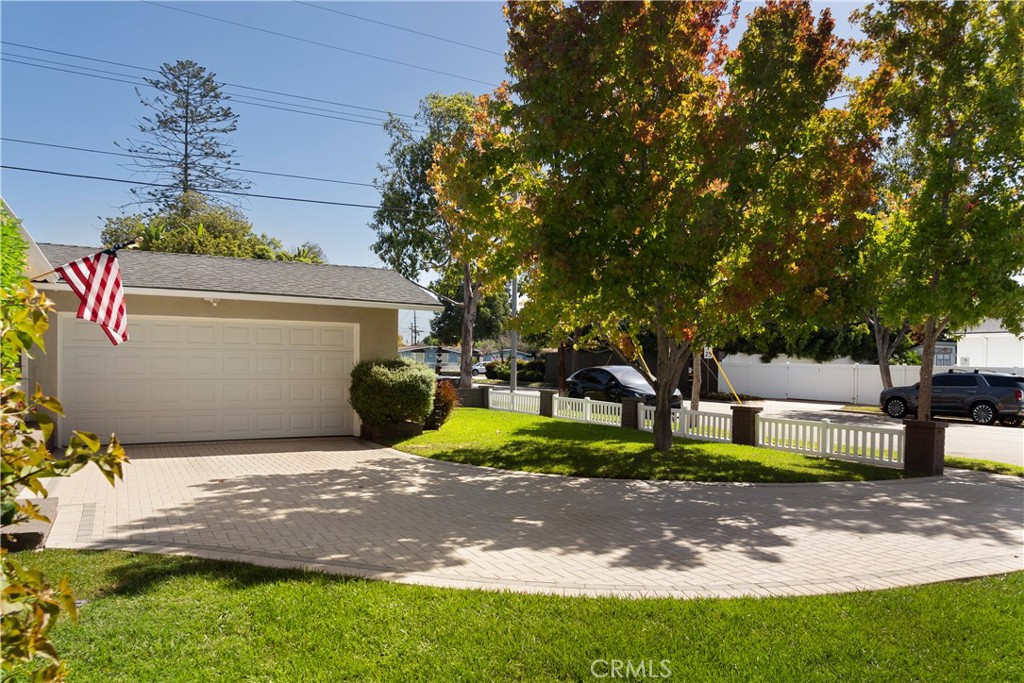 360 Villanova Road, Costa Mesa CA 92626 - photo 31