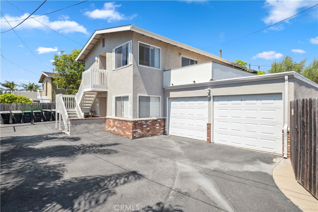 375 Woodland Pl C, Costa Mesa CA 92627 - photo 1