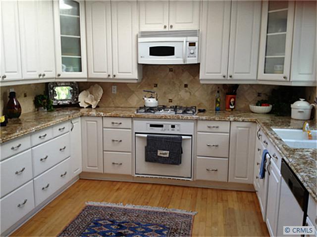 View of kitchen from breakfast area - 380 SUNRISE Circle, Costa Mesa CA 92627 - photo 1