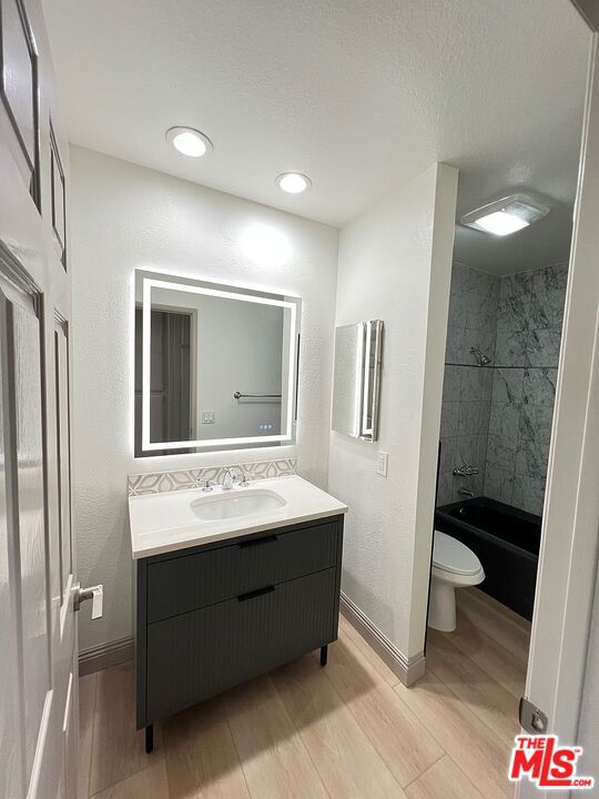 380 W Wilson Street E105, Costa Mesa CA 92627 - photo 12